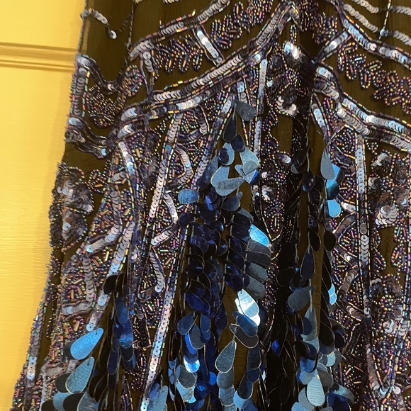 Luxury CAROLINE DESIGNER SILK WITH INTRICATE BEADING GOWN VIDEO IN PHOTOS - Picture 14 of 17